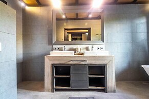 Surya Melasti Beach Villa