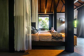 Surya Melasti Beach Villa