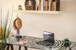 Cozy Nest Apartment with balcony