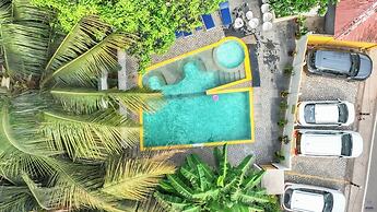 Hotel Citrus Prime