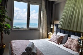 LİFE POOL SUİTE HOTEL