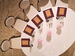 The Lana - Dorchester Collection