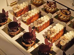The Lana - Dorchester Collection