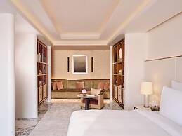The Lana - Dorchester Collection