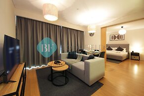 Relaxing Condo in Al Raha Beach