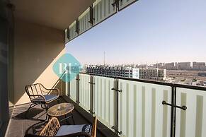 Relaxing Condo in Al Raha Beach