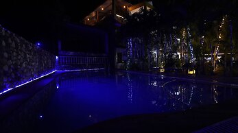 HR Dukes Den Resort