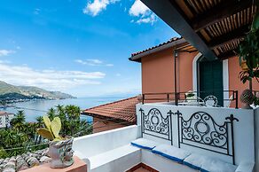 Casetta Amelia Apts by Wonderful Italy