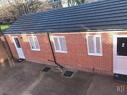 Studio Self contained flat free Parking