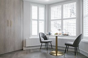 Urban Chic - Nevern