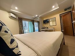V Check Inn Sukhumvit 22
