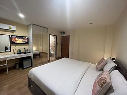 V Check Inn Sukhumvit 22