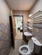 V Check Inn Sukhumvit 22