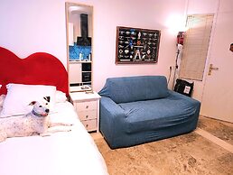 Hostal estudios