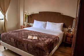 Antique Hotel