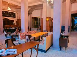 Antique Hotel