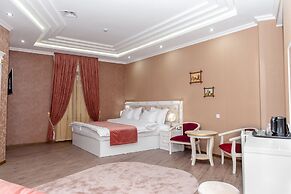 The Royal Hotel