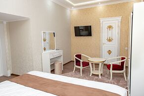 The Royal Hotel