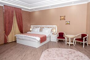 The Royal Hotel