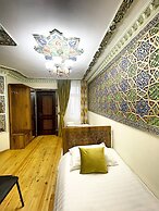 Bobosh Hotel