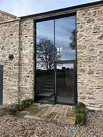 3 Bed Barn - Pets - Smoking - Garden - Parking