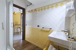 Casa Cristina Yellow