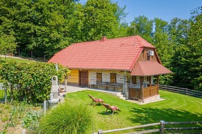 Kunstek Farmhouse With Sauna