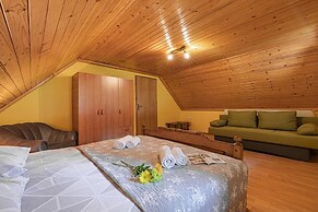 Kunstek Farmhouse With Sauna