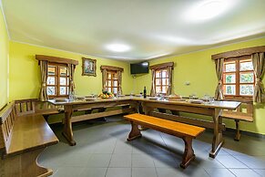 Kunstek Farmhouse With Sauna
