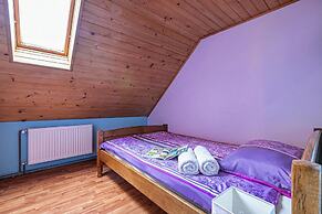 Kunstek Farmhouse With Sauna