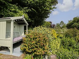 1 Old Farm Court