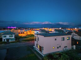 THE BEEHIVE KAMIFURANO