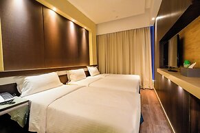 Epoch Hotel
