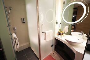 Epoch Hotel
