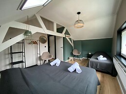 Cozy Home Sint Philipsland With 2 Bathrooms