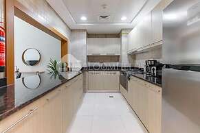 Golf course view, stylish 2BR