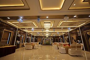 Hotel Taj Crown Plaza