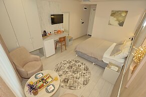 Lavender Airport Hotel