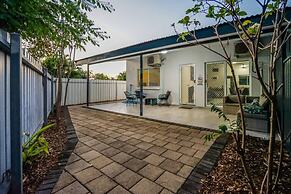 ZEN HIDEAWAY - Cozy 2BR Modern Unit