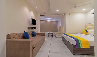 Itsy Hotels P Grand