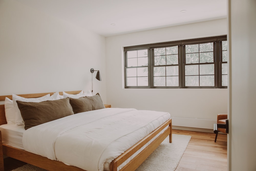 Dwell Aparthotels