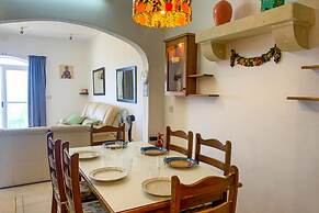 Seafront apartment in Gozo, Marsalforn