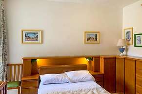 Seafront apartment in Gozo, Marsalforn