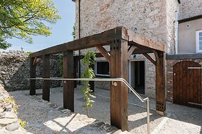 Stay Lagom Lodge