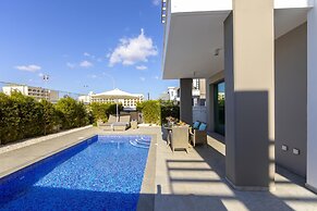 Pernera Beach Villa in Protaras