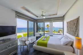 Beachfront Dream Villa