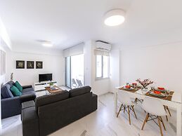 Mackenzie Leo Seafront Suite