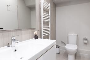 Fantastic Central Athens Suite With Rooftop Deck