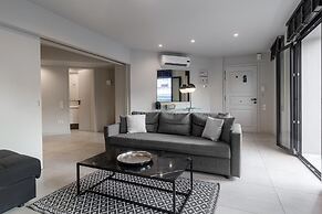 Fantastic Central Athens Suite With Rooftop Deck