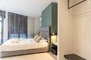 Fantastic Central Athens Suite With Rooftop Deck